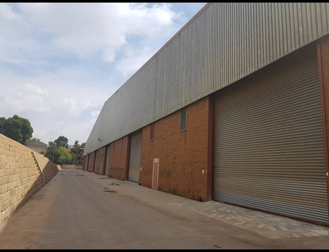 24,057M² WAREHOUSE TO LET IN WILBART
